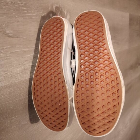 Vans Off The Wall High Top Men's Size 5.5 / Ladies Size 7 Skateboard Shoes - Picture 6 of 7